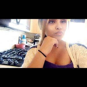 Meet your Posher, Brenda